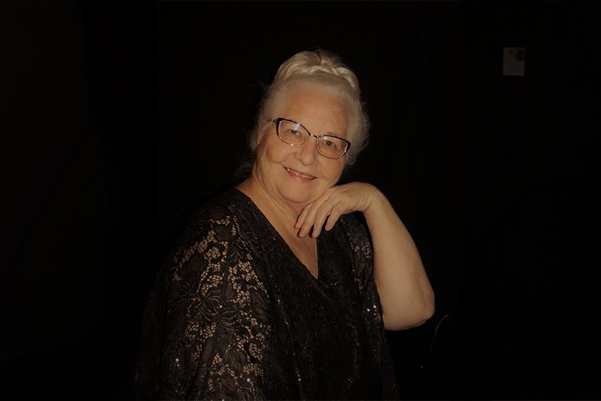 Unveiling the Literary Tapestry: In Conversation with Bestselling Author Carolyn Brown