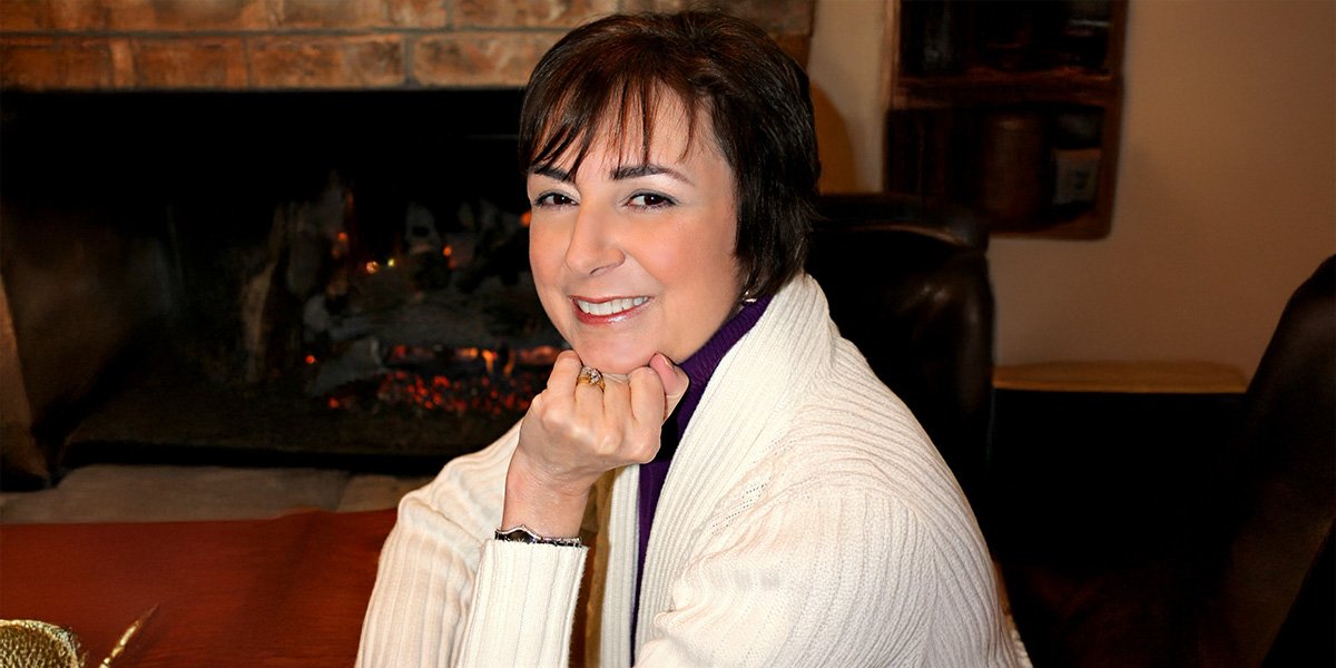 Lorraine Heath Shares the Heart Behind Her Historical and Contemporary Romances