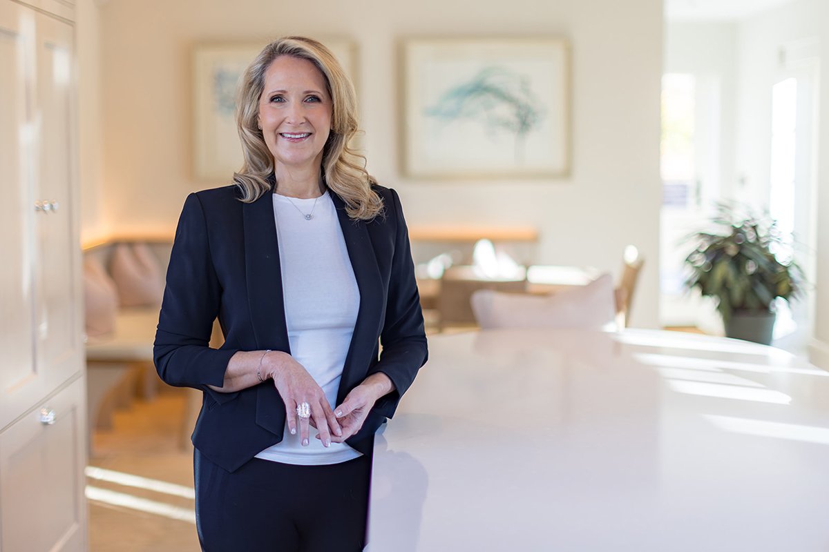 Kerry-Lyn Stanton-Downes Redefines Leadership With “Beyond Words” For A Disconnected World