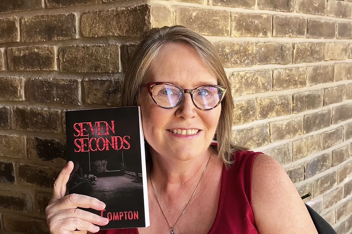 Lisa Compton Weaves Suspense, Supernatural, and Strong Female Protagonists Into Captivating Crime Fiction